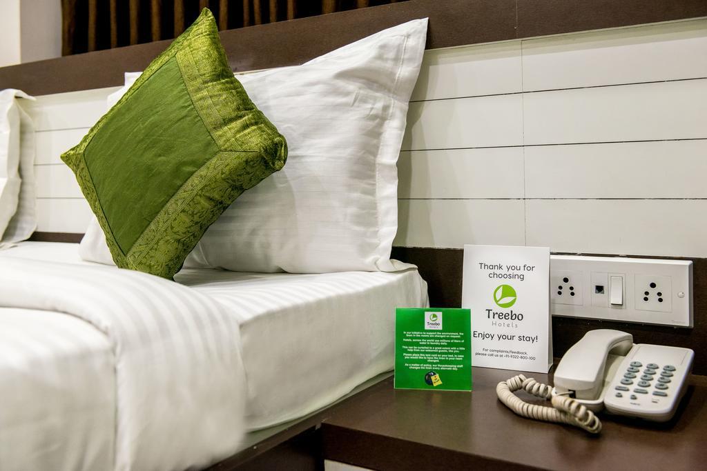 Itsy By Treebo - Jai Ambe Maa Hotel Kalkutta Kültér fotó